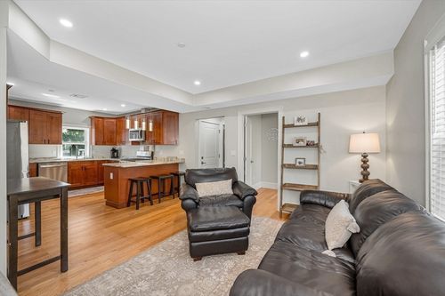apt-1-6 Nelly St, Wakefield, MA, 01880-0039 | Card Image