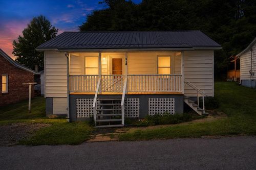 116 Vaughan St, Fries, VA, 24330-4536 | Card Image