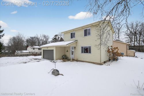 4315 Gale Dr, Howell, MI, 48843-9418 | Card Image