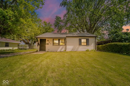 8210 Patton Dr, Lawrence, IN, 46226-2040 | Card Image
