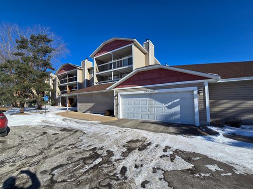 apt-205-7600 157th St W, Apple Valley, MN, 55124-9181 | Card Image