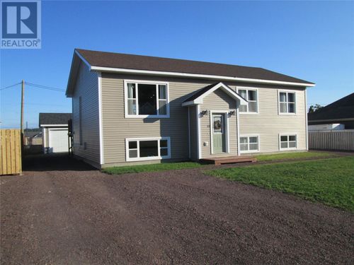15 Mcdonald Cres, Bishop's Falls, NL, A0H1C0 | Card Image