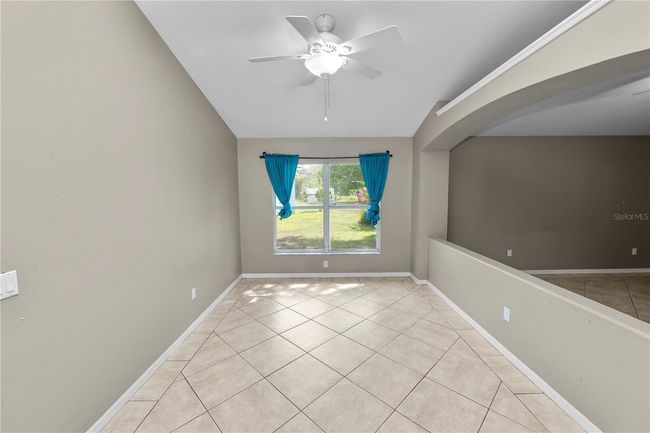 16804 Hawkridge Rd, House other with 4 bedrooms, 2 bathrooms and null parking in Lithia FL | Image 6