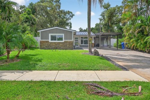 6640 Douglas St, Hollywood, FL, 33024-2937 | Card Image