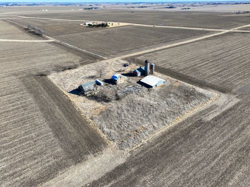 13244 E Lindenwood Rd, Kings, IL, 61068-4562 | Card Image