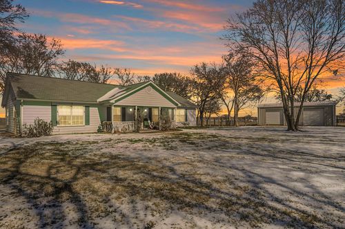 358 Pecan St, Waxahachie, TX, 75165-2728 | Card Image