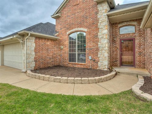 8841 Nw 121st St, Oklahoma City, OK, 73162-1143 | Card Image