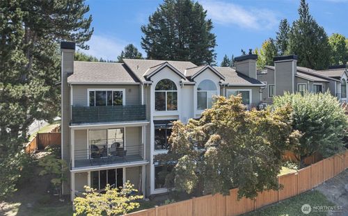apt-a4-6717 110th Ave Ne, Kirkland, WA, 98033-7195 | Card Image