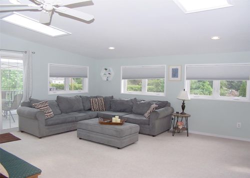 2 Derry St, East Patchogue, NY, 11772-4506 | Card Image