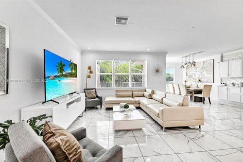 1083 Eucalyptus Dr, Hollywood, FL, 33021-7052 | Card Image