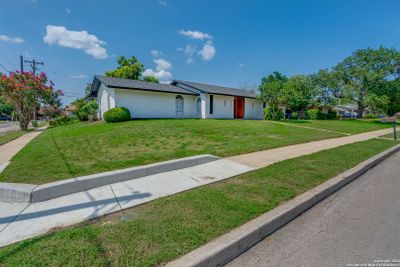 4118 Springview Dr, House other with 4 bedrooms, 2 bathrooms and null parking in San Antonio TX | Image 3