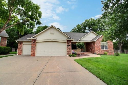 241 S Maple Dunes Ct, Wichita, KS, 67235-7500 | Card Image