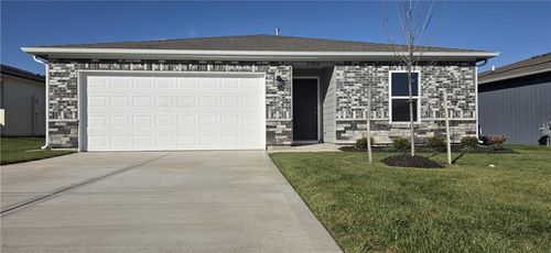 37814 W 208th Ter, Edgerton, KS, 66021-6509 | Card Image