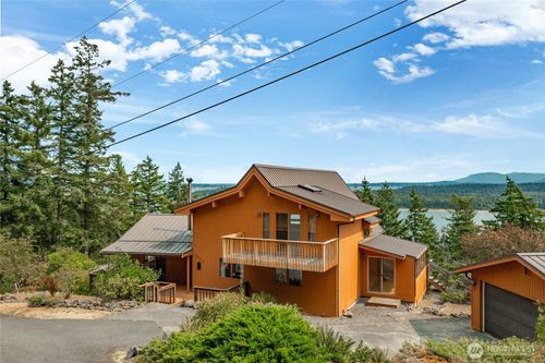 3074 Mt Vista Dr, Lummi Island, WA, 98262-8658 | Card Image