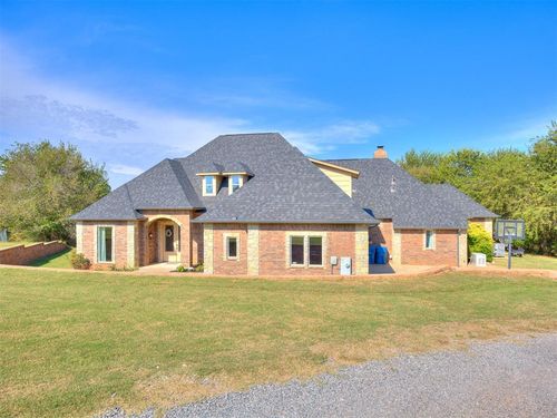 2203 Nw 3rd St, Newcastle, OK, 73065-5902 | Card Image