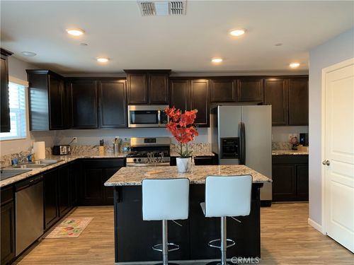 2948 N Church Ct, Visalia, CA, 93291-2111 | Card Image