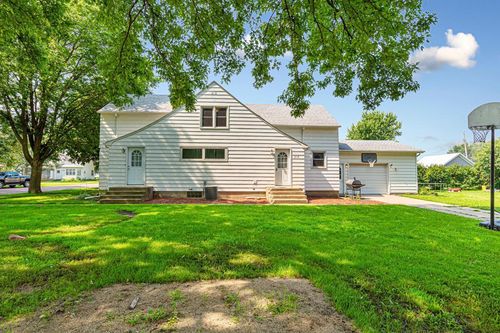 212 14th St, Heron Lake, MN, 56137-1402 | Card Image