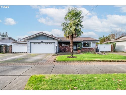 4433 41st Ave Ne, Salem, OR, 97305-2107 | Card Image