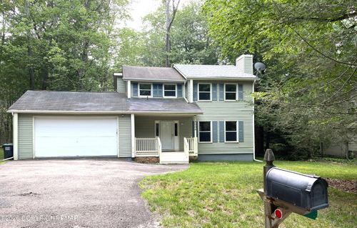 1087 Salamanca Dr, Tobyhanna, PA, 18466-7894 | Card Image