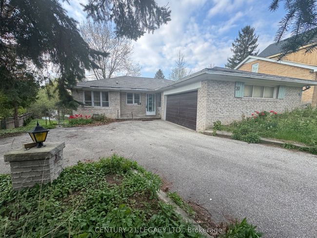 20 Leland Ave, House other with 3 bedrooms, 1 bathrooms and 4 parking in Etobicoke ON | Image 7