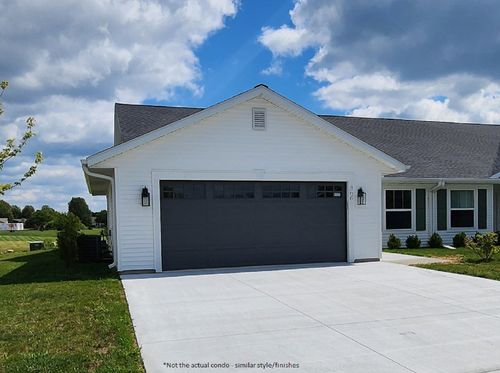 216 Betzer Rd, Delavan, WI, 53115 | Card Image