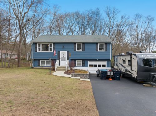 122 David Circle, Putnam, CT, 06260 | Card Image