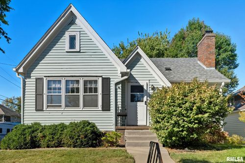 2118 Arlington Ave, Davenport, IA, 52803-2518 | Card Image