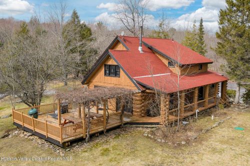 39 Brook Hollow Ln, Windham, NY, 12496-5830 | Card Image