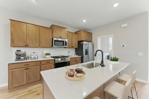 23168 Willow Dr, Rogers, MN, 55374-5517 | Card Image