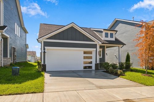 2175 Mackinac Bnd, Gallatin, TN, 37066-8093 | Card Image