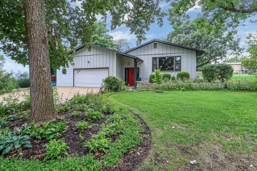 1731 Cedar Crest Dr, Manhattan, KS, 66503-2230 | Card Image