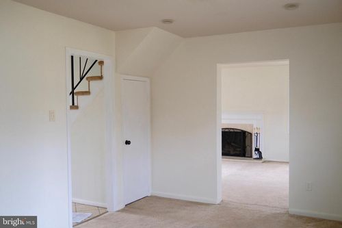 42 Northgate Ln, WILLINGBORO, NJ, 08046-1311 | Card Image