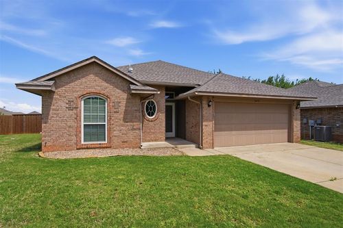 628 Inverleith Cir, Yukon, OK, 73099-7634 | Card Image