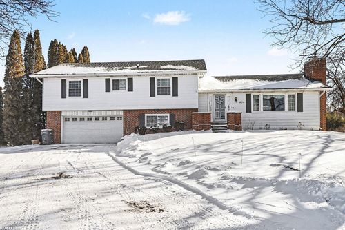 656 Wadhams Rd, Kimball, MI, 48074-3717 | Card Image