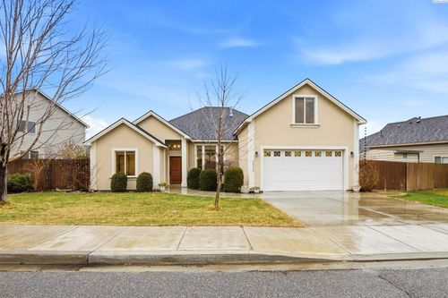 3624 Nottingham Dr, Richland, WA, 99352-8637 | Card Image
