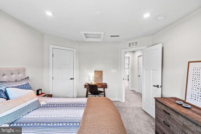 8005 International Dr, House other with 6 bedrooms, 5 bathrooms and null parking in WARRENTON VA | Image 36