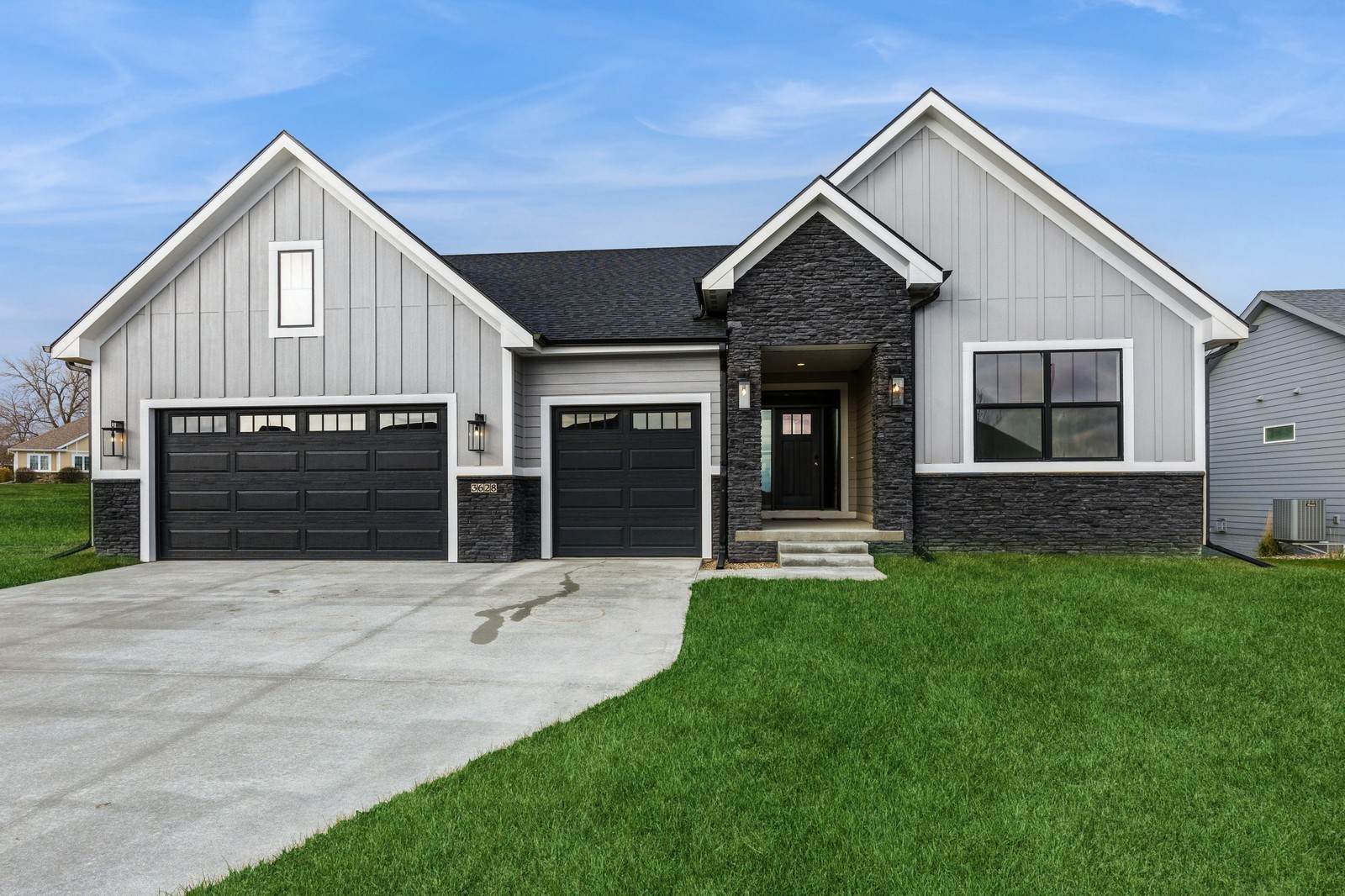 167th St, Clive, IA 50325