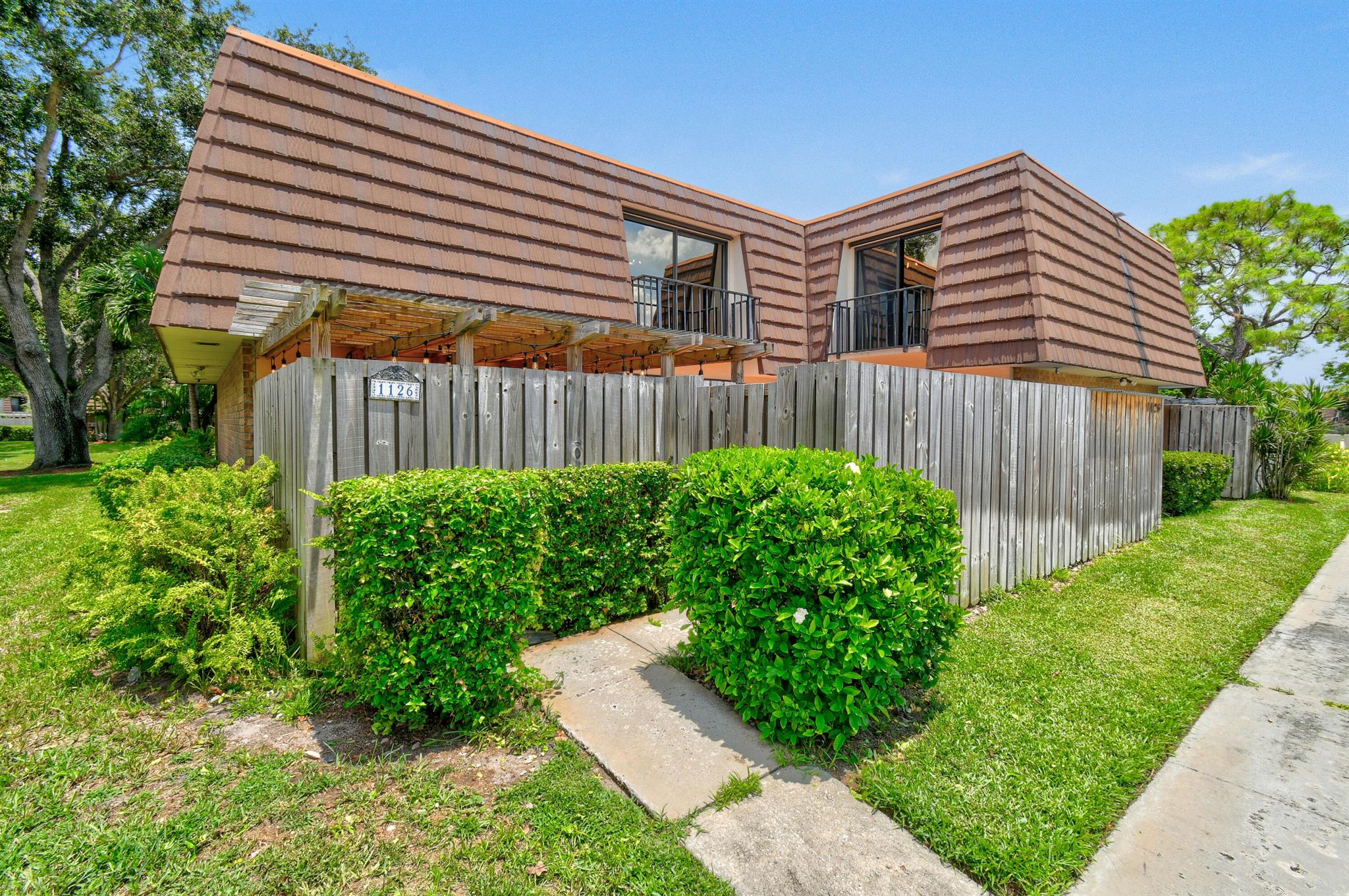 11th Ln, Palm Beach Gardens, FL 33418