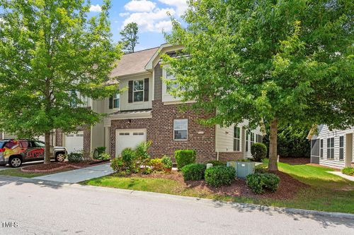 9911 Lynnberry Place, Raleigh, NC, 27617 | Card Image