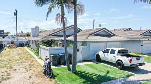 1314 N Bewley St, Santa Ana, CA, 92703-3307 | Card Image