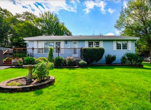 5 Main St, Bedford, NS, B4A2M5 | Card Image