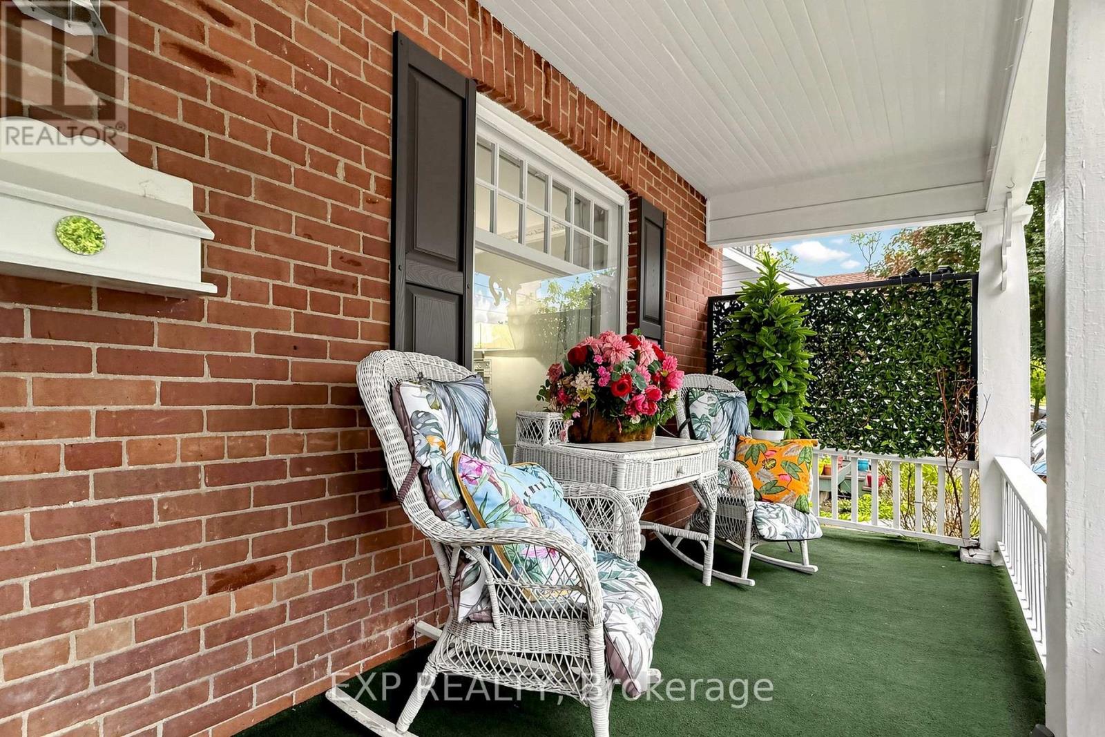 Residential in Kawartha Lakes (Lindsay) 5