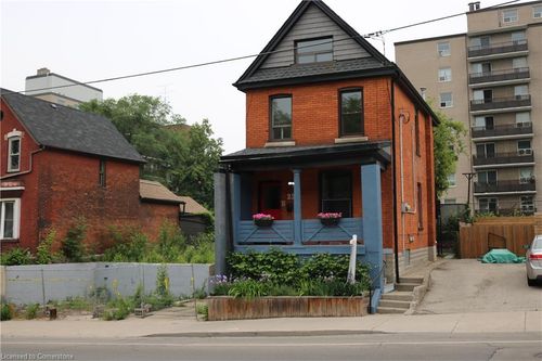 235 Young St, Hamilton, ON, L8N1V9 | Card Image