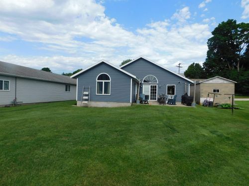 101 N Main St, Saint Olaf, IA, 52072-4401 | Card Image