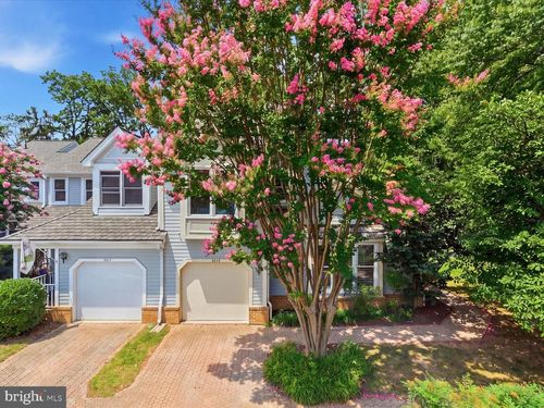 3215 N Tacoma St, ARLINGTON, VA, 22213-1343 | Card Image