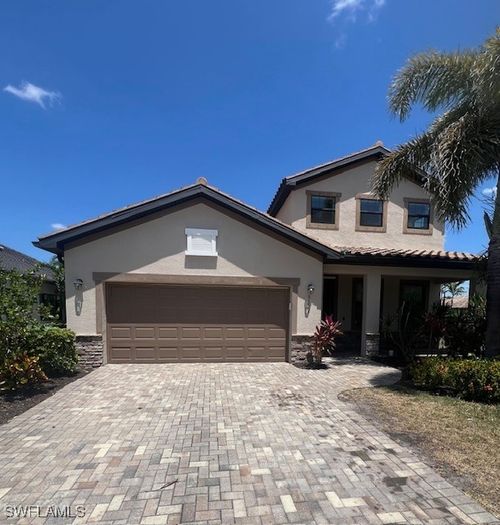 9327 Glenforest Dr, NAPLES, FL, 34120-5274 | Card Image