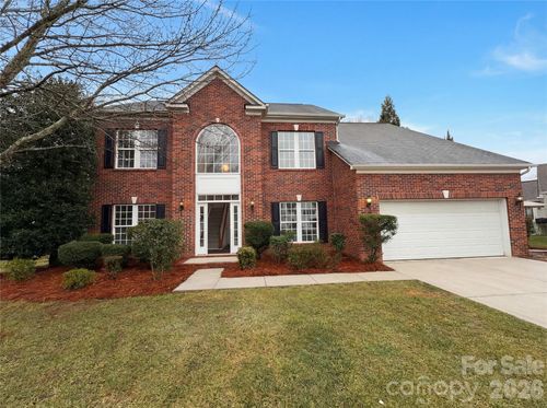 2718 Phillips Woods Lane, Matthews, NC, 28105 | Card Image