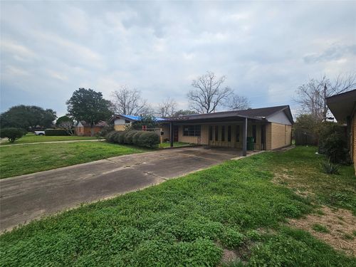 5327 Knotty Oaks Trl, Houston, TX, 77045-4018 | Card Image