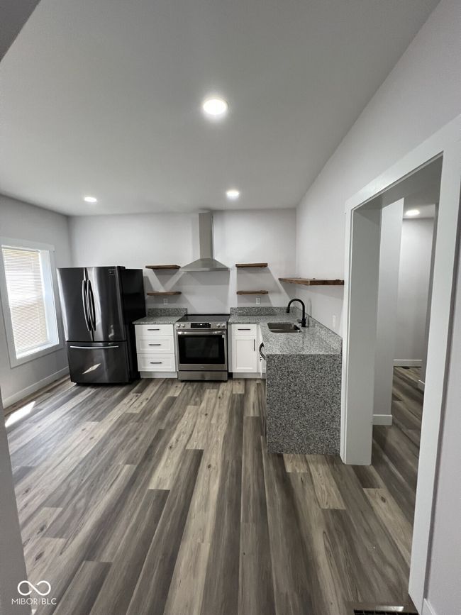 11 Iowa St, House other with 2 bedrooms, 1 bathrooms and null parking in Indianapolis IN | Image 5