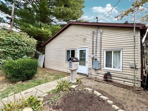 1209 W Cottage Grove Ave, Bloomington, IN, 47404-3276 | Card Image